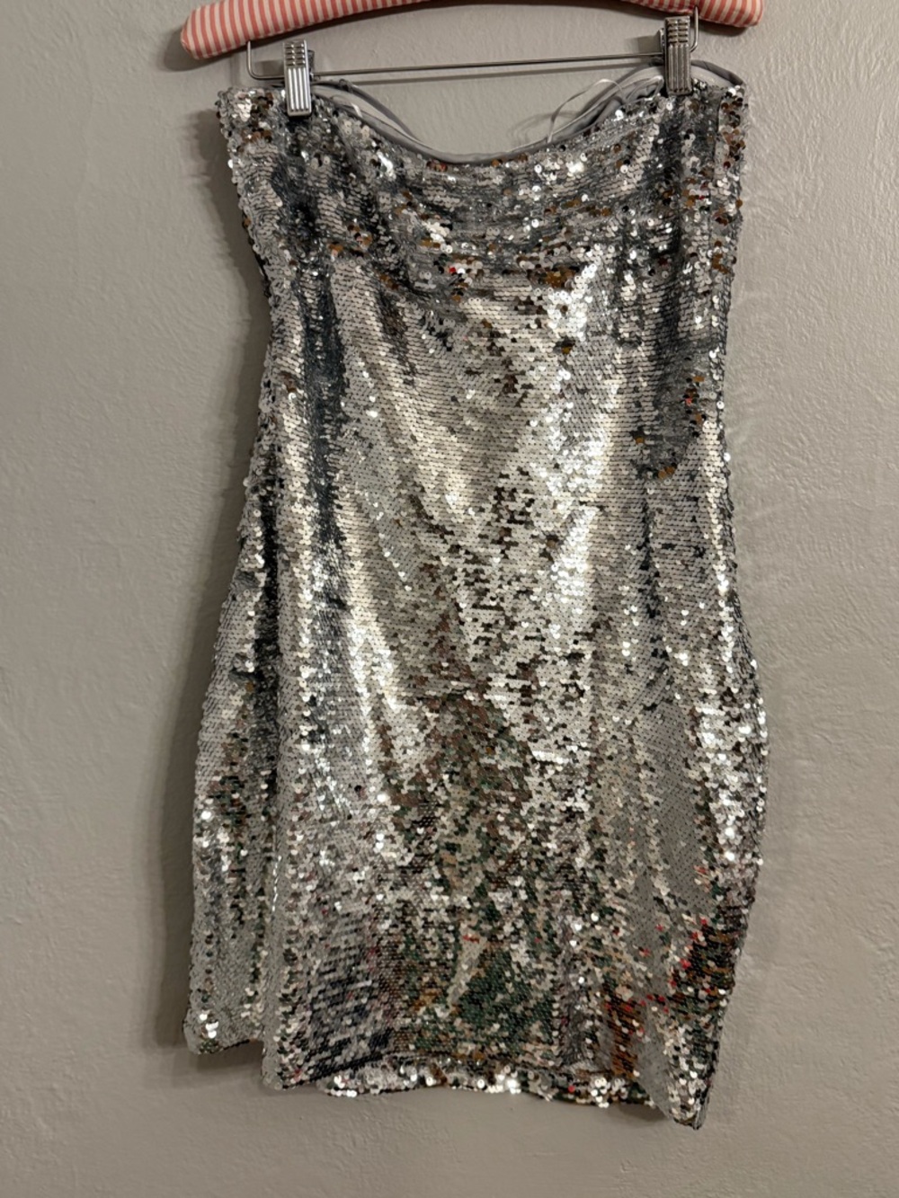 Gianni Bini Silver Sequin Mini Dress New With Tags Size Medium Cocktail Party - Picture 5 of 13